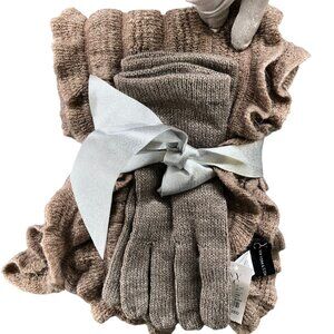 NWT New York & Company Winter Scarf / Gloves Gift Set. Knit Ruffle Light Brown